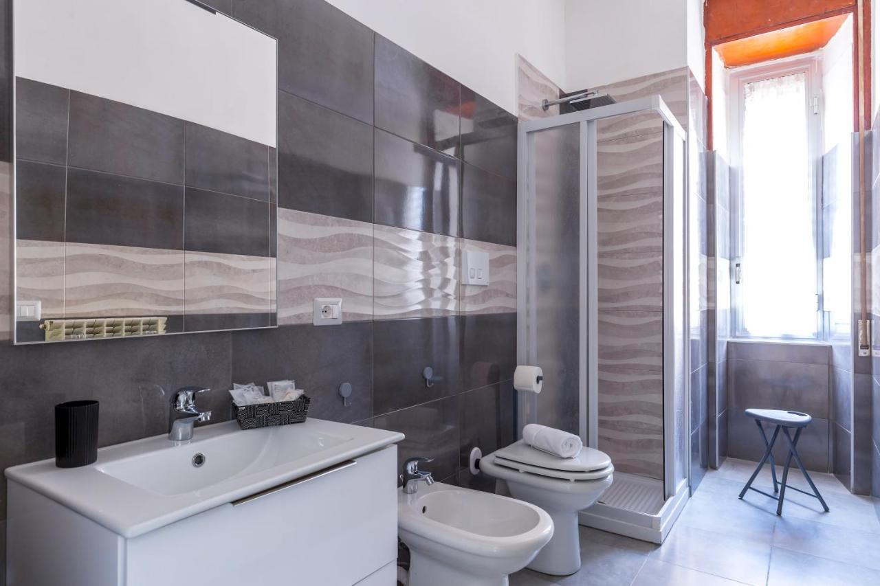 نابولي Rione Emanuele III - 4 Bedroom Apartment المظهر الخارجي الصورة