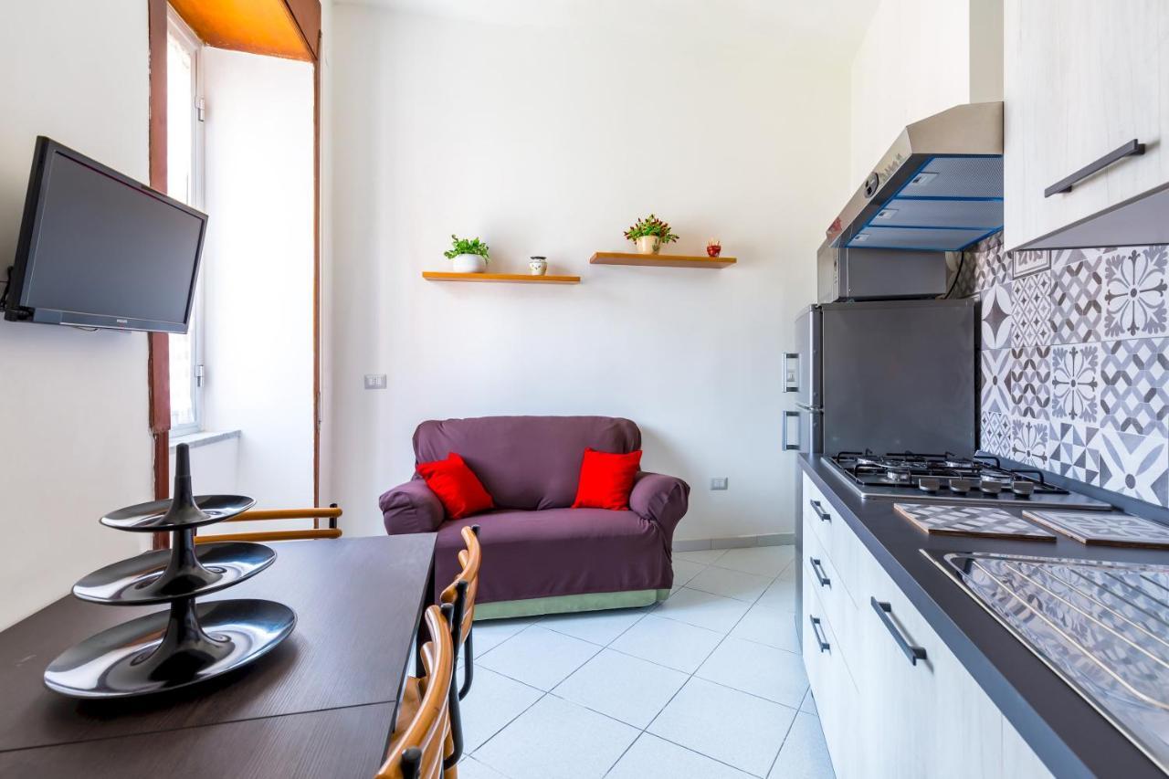 نابولي Rione Emanuele III - 4 Bedroom Apartment المظهر الخارجي الصورة