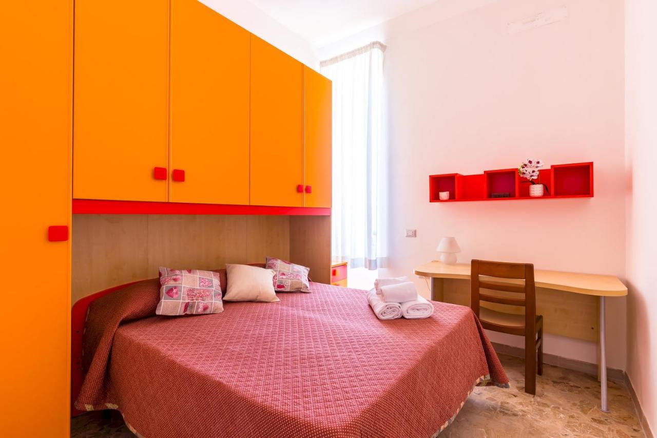 نابولي Rione Emanuele III - 4 Bedroom Apartment المظهر الخارجي الصورة